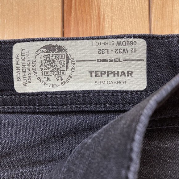 ❌SOLD❌ DIESEL “Tepphar” Slim Carrot Men's Black-Grey Jeans Distressed *Authentic - Picture 9 of 16